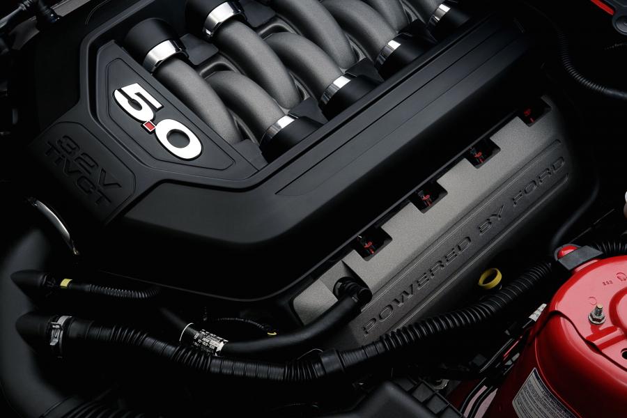  Ford Mustang GT 2011 года  (фото 62 из 90)